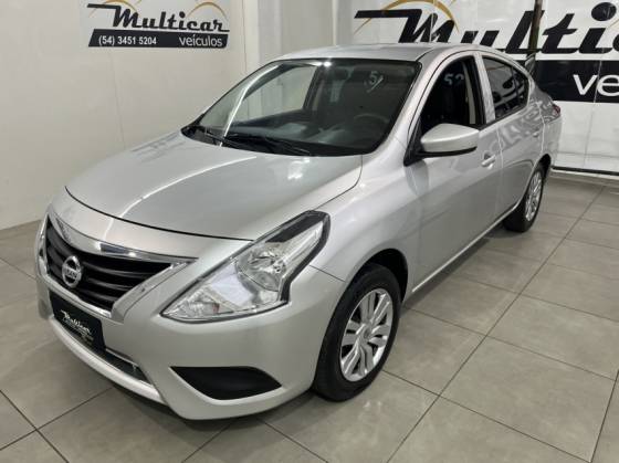 NISSAN VERSA 1.6 16V FLEX SV 4P MANUAL NISSAN VERSA 1.6 16V FLEX SV 4P MANUAL